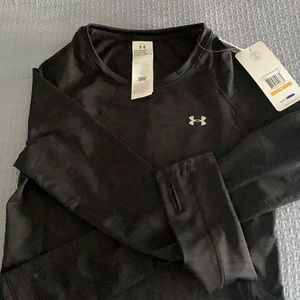 Under Armour Black Long sleeved shirt